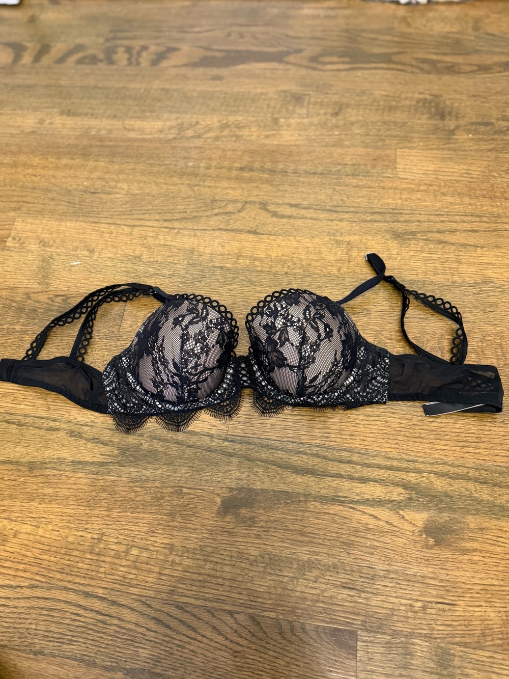Black Lace Victoria Secret push -Up Bra - Women Intimates